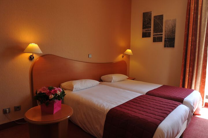 Room 7 of 51
