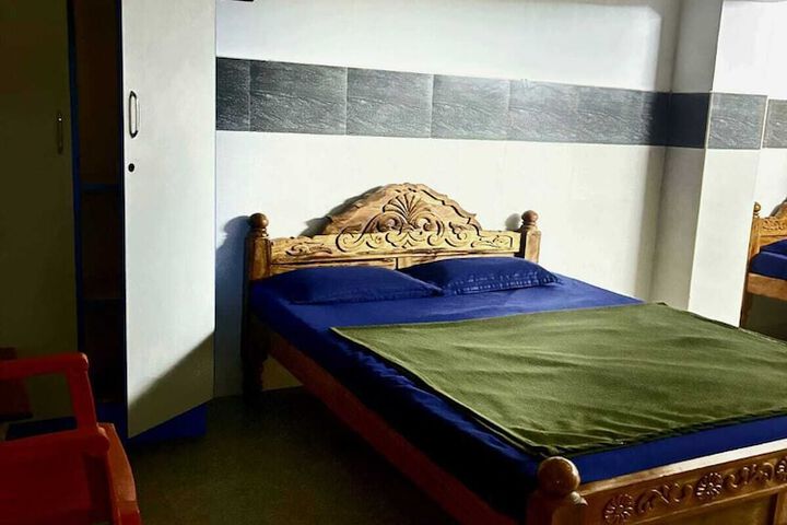 Room 5 of 22