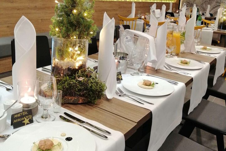 Dining 46 of 73