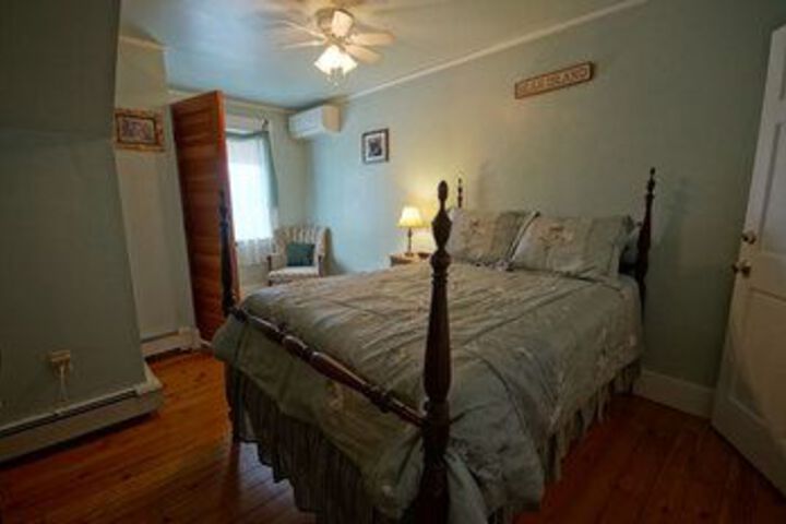 Room 22 of 39