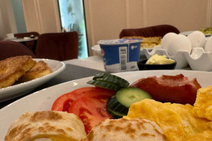 Breakfast/Coffee Service 26 of 30