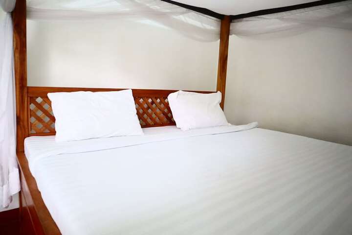 Room 5 of 29
