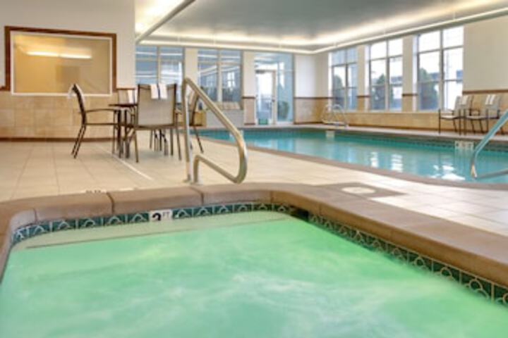 Pool 100 of 153