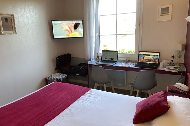 Room 22 of 68