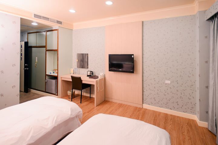 Room 49 of 67