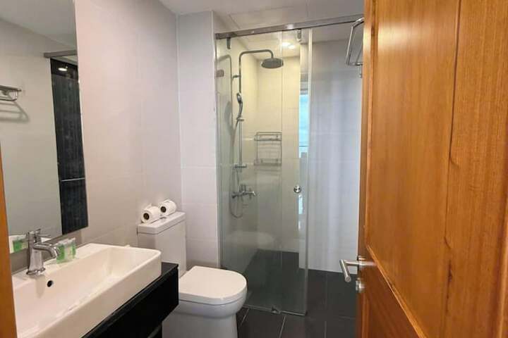 Room 203 of 230