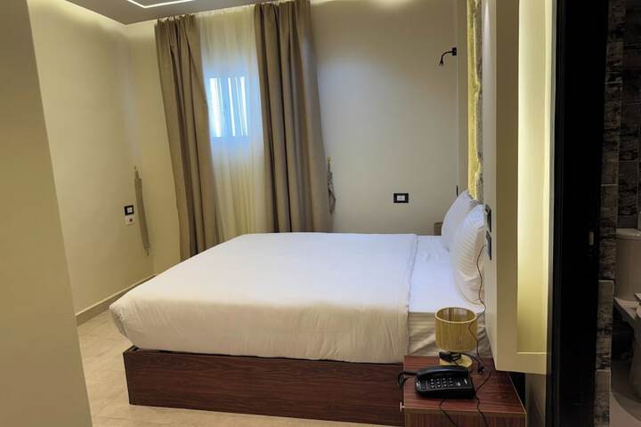 Room 76 of 110
