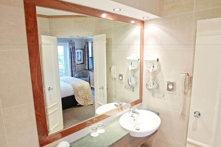 Bath Photo