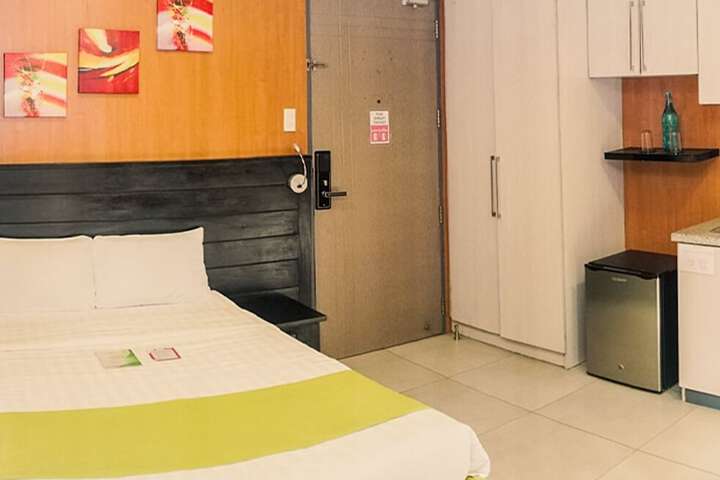 Room 17 of 53