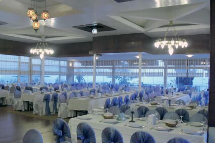 Ballroom/Hall 28 of 46