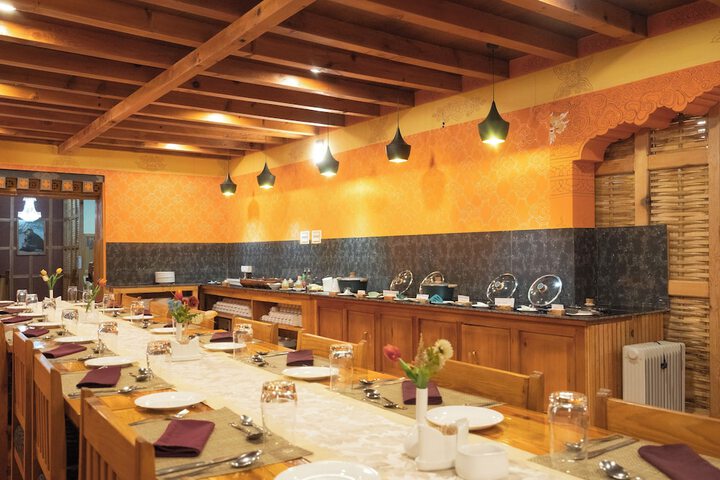 Dining 53 of 72