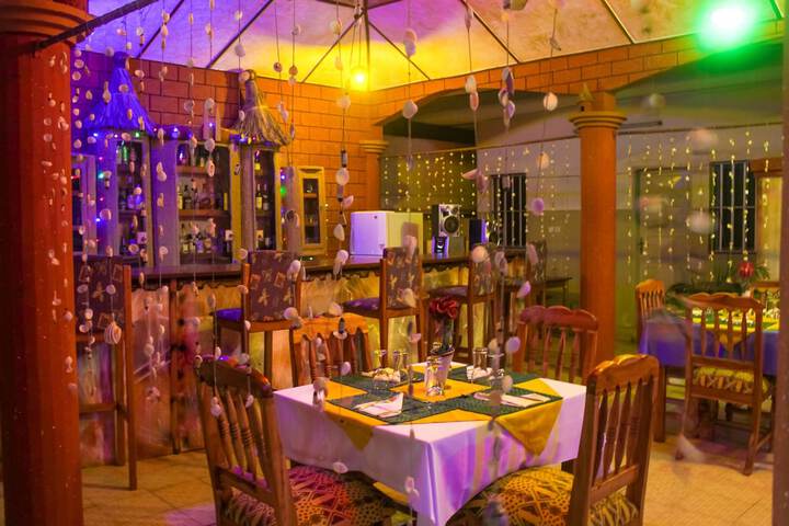 Dining 43 of 66