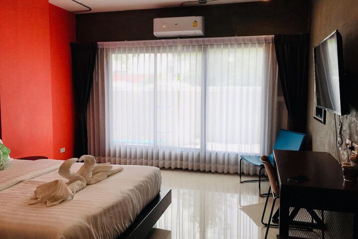 Room 27 of 51