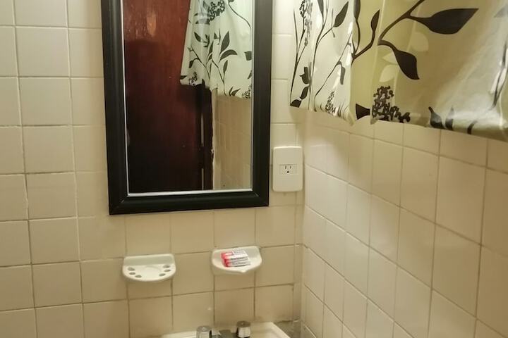 Room 32 of 90
