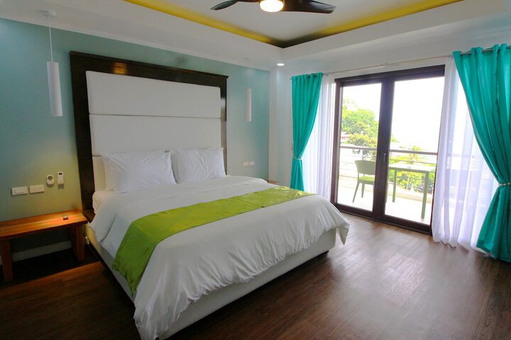 Room 15 of 87