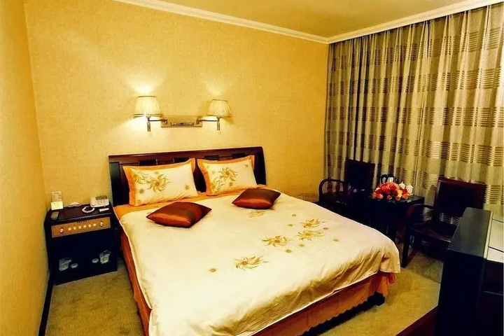Room 5 of 25