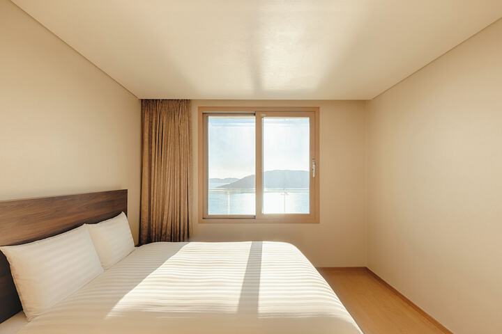 Room 28 of 101