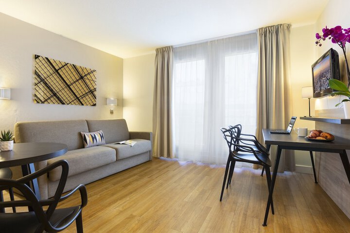 Room 26 of 50