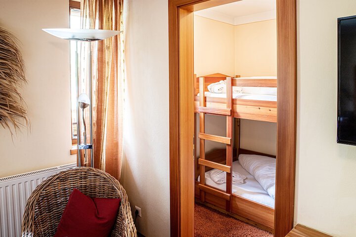 Room 25 of 109