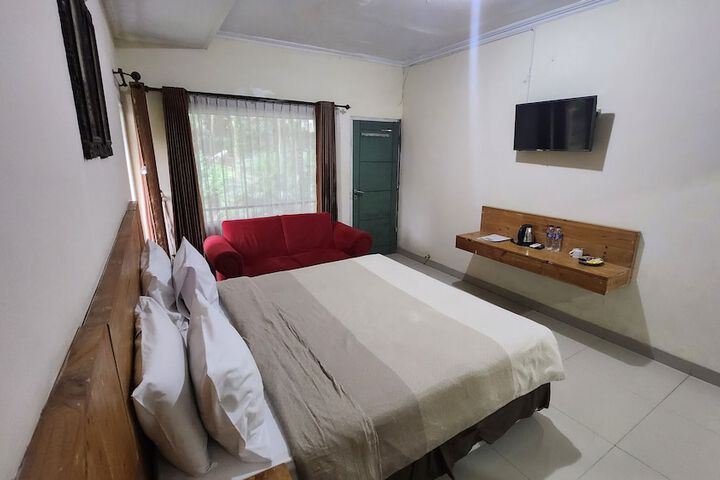 Room 38 of 184