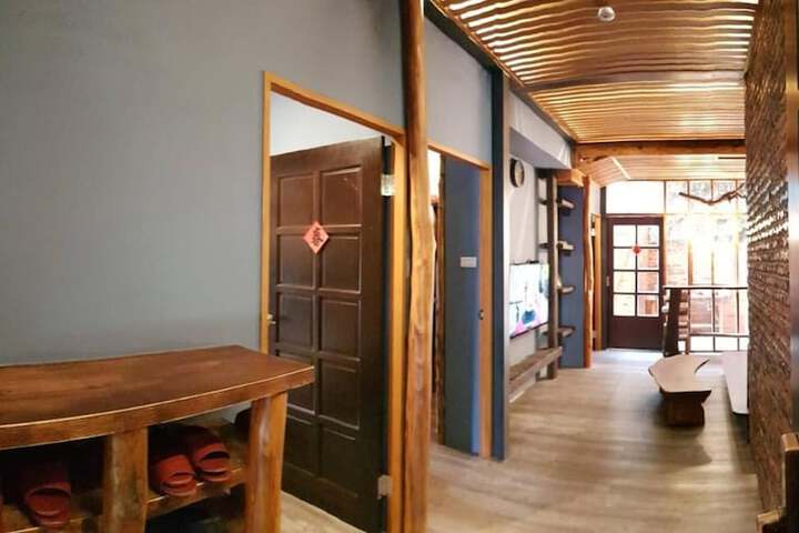 Room 26 of 69