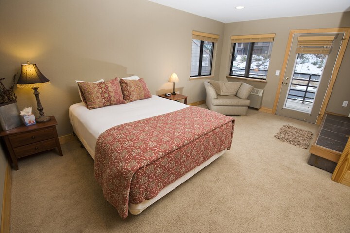 Room 16 of 190