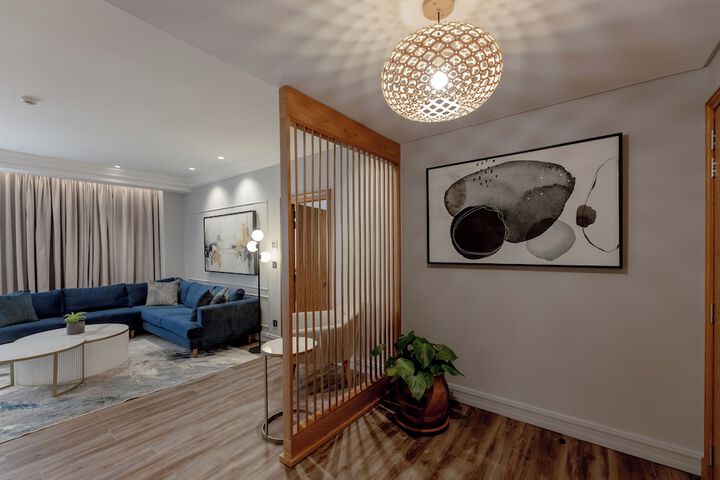 Room 102 of 227