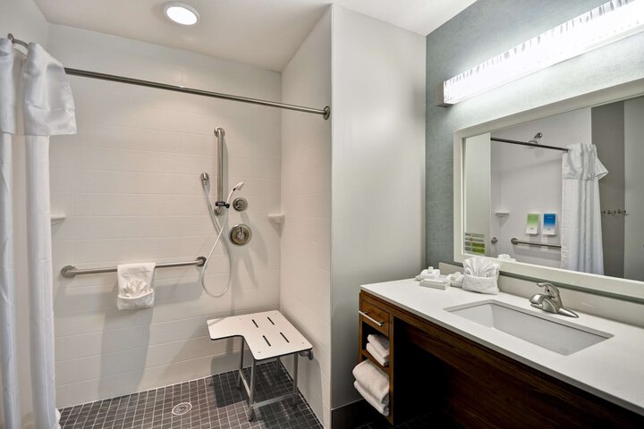 Bathroom shower