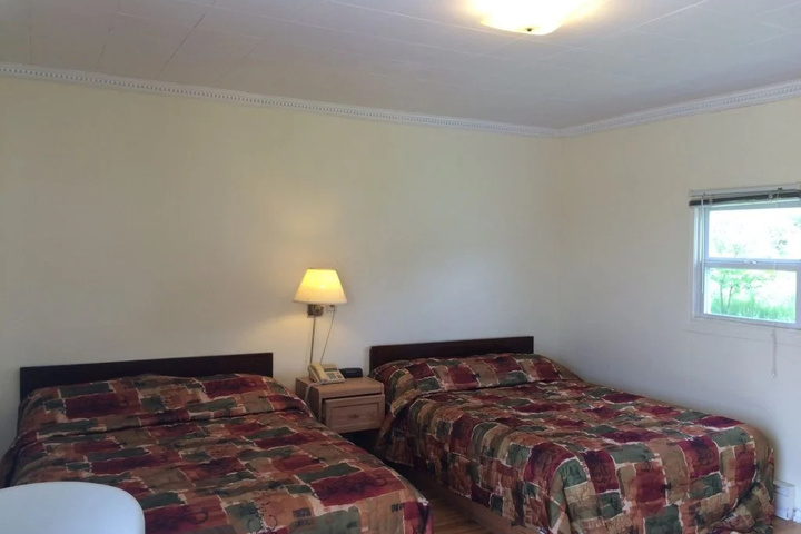 Room 8 of 25