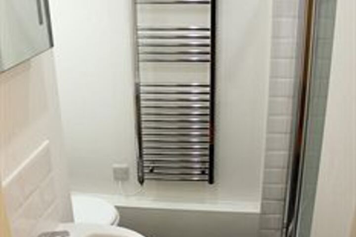 Room 2 of 40