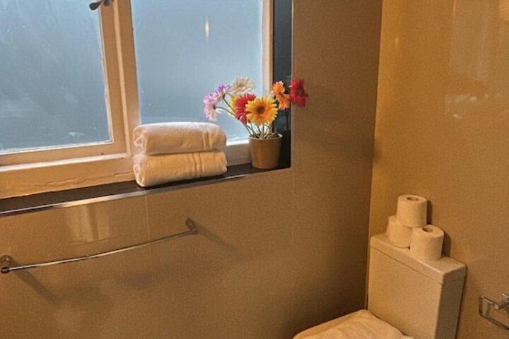 Room 107 of 110