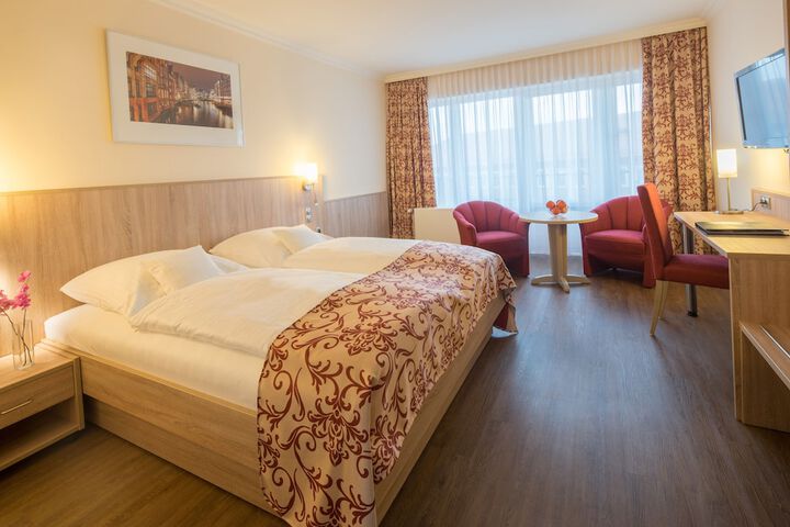 Room 2 of 18