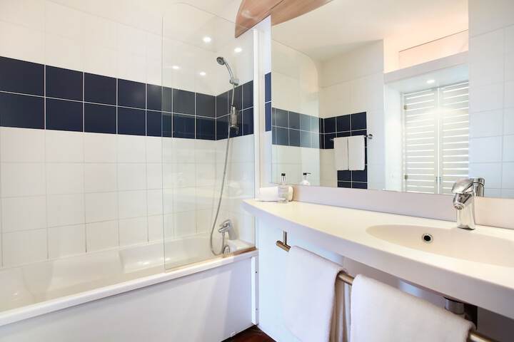 Bathroom Interior Photo