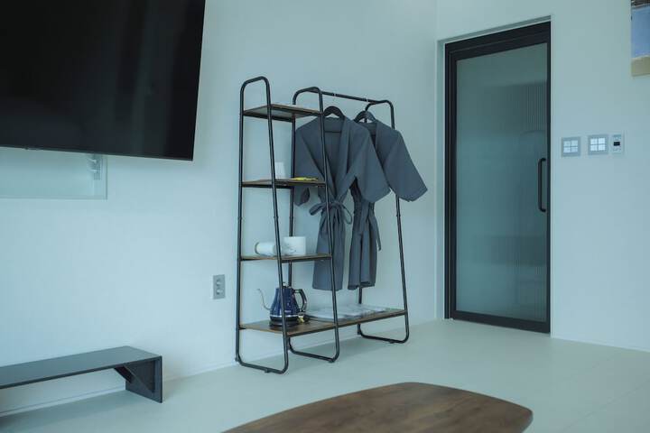Room 26 of 80