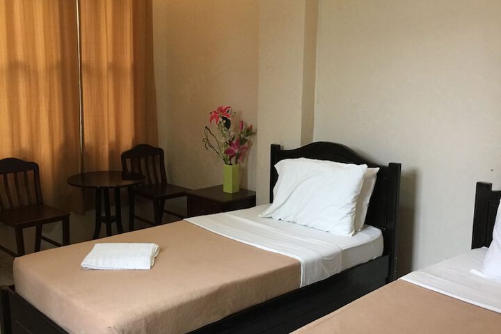 Room 13 of 19