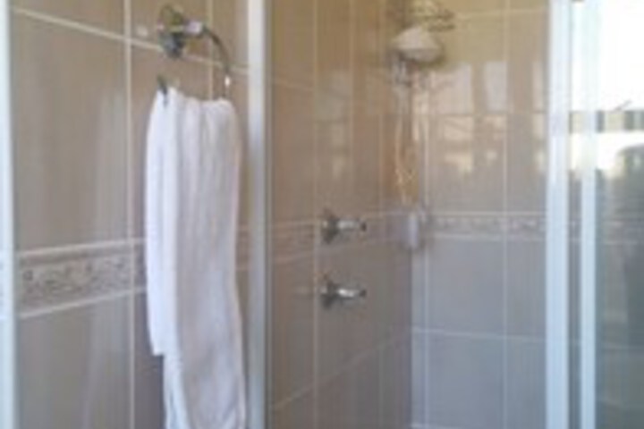 Room 4 of 14