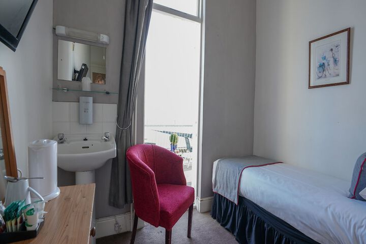 Room 29 of 111