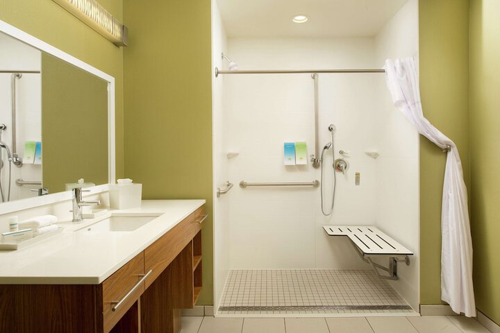 Bathroom shower
