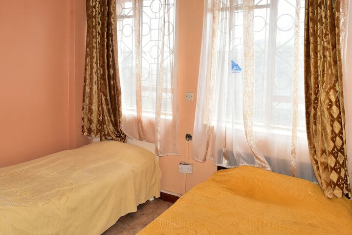 Room 8 of 23