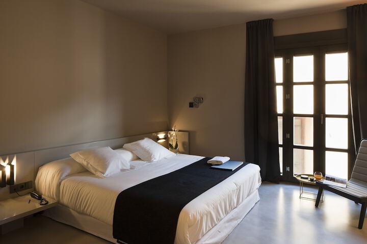 Room 10 of 75