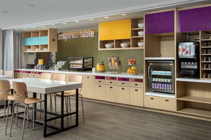 Breakfast area