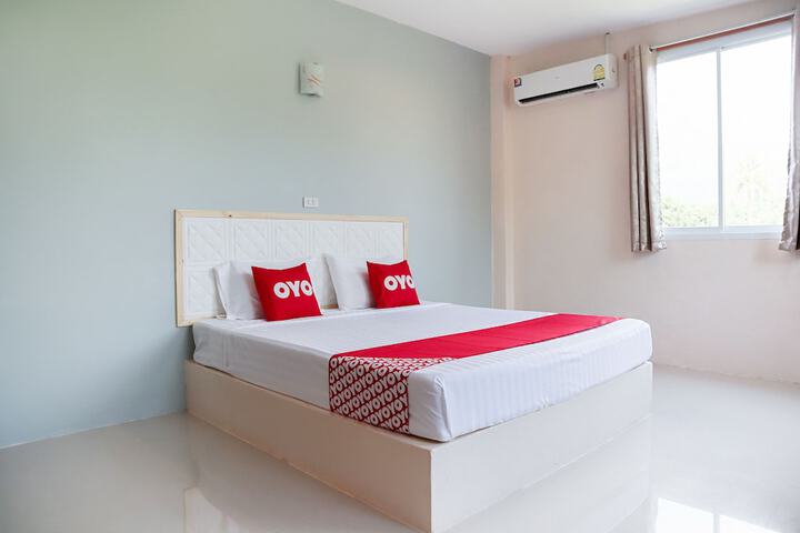 Room 10 of 37