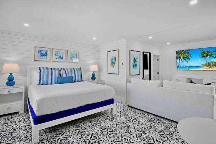 Room 2 of 56