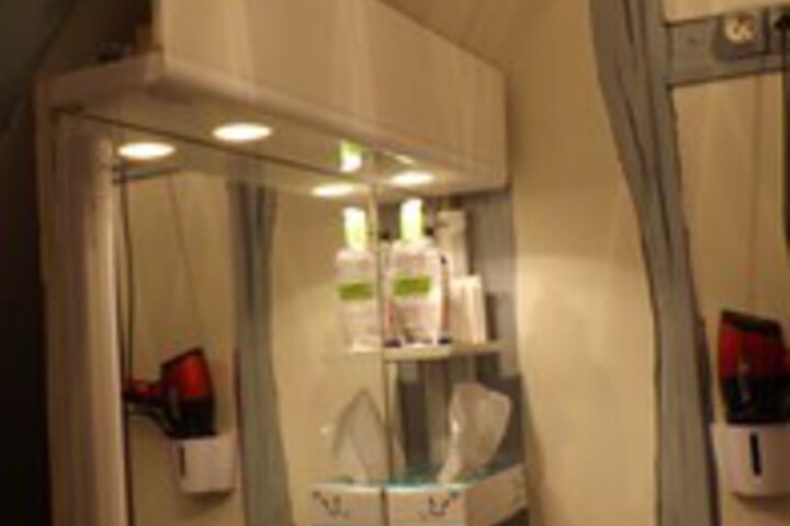 Room 8 of 30