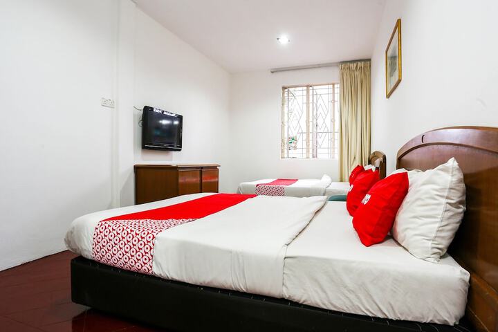 Room 16 of 25