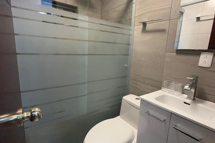 Room 18 of 27