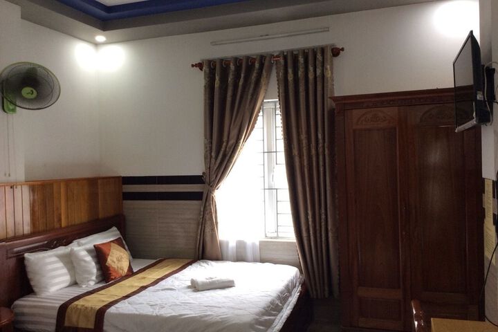 Room 20 of 28