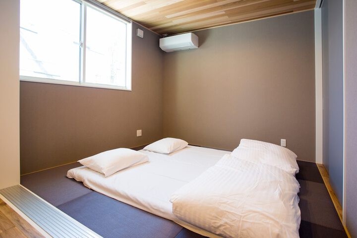 Room 3 of 58