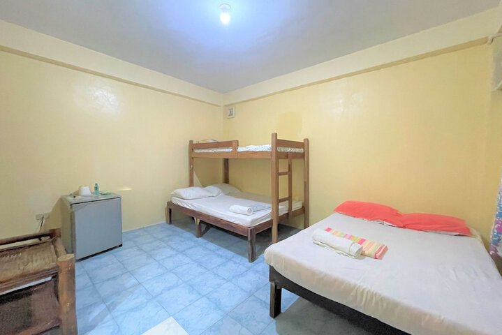 Room 14 of 28
