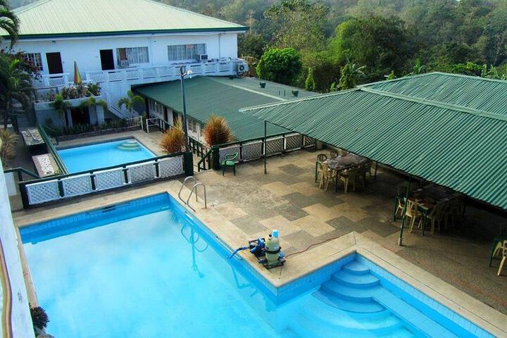 Pool 5 of 5